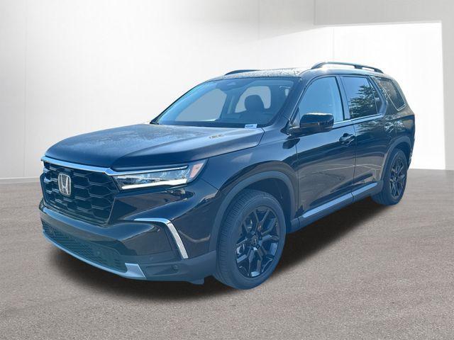 new 2025 Honda Pilot car, priced at $47,339
