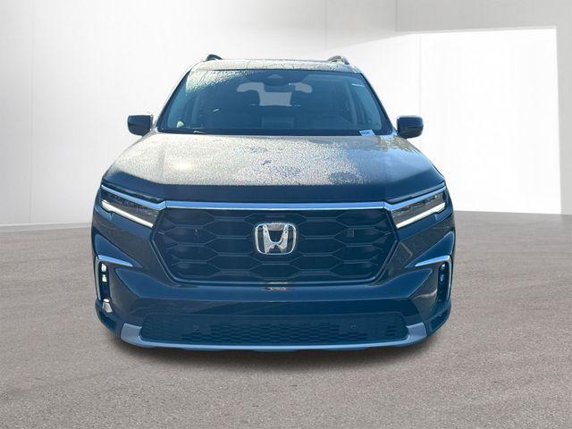 new 2025 Honda Pilot car, priced at $47,339