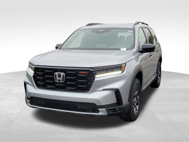 new 2025 Honda Pilot car, priced at $48,763