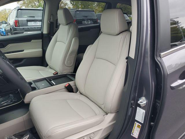 new 2026 Honda Odyssey car, priced at $42,260
