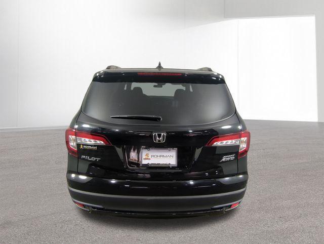 used 2022 Honda Pilot car, priced at $27,615