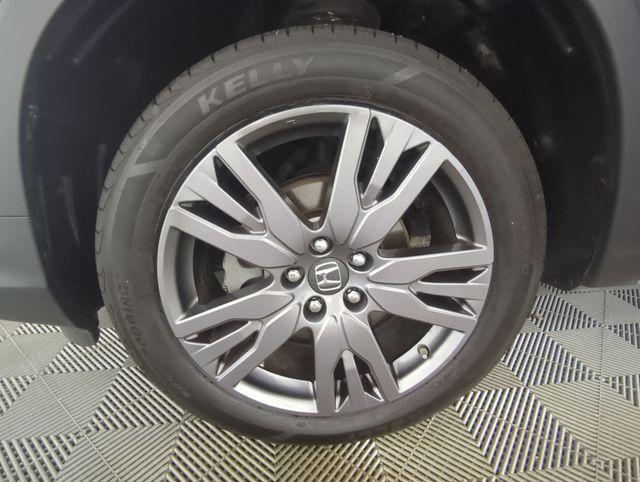 used 2022 Honda Pilot car, priced at $27,615