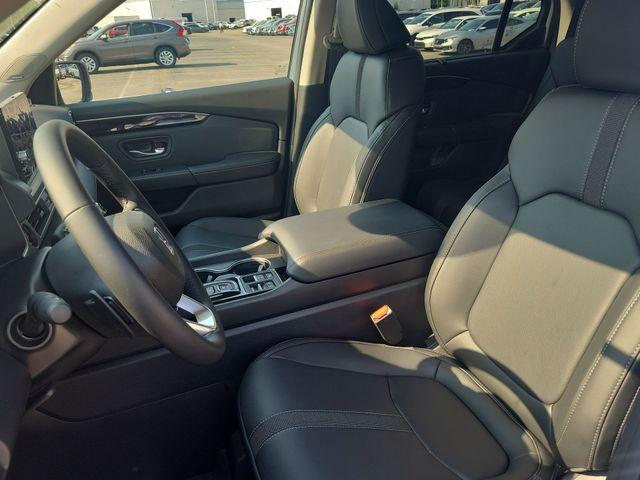 new 2025 Honda Pilot car