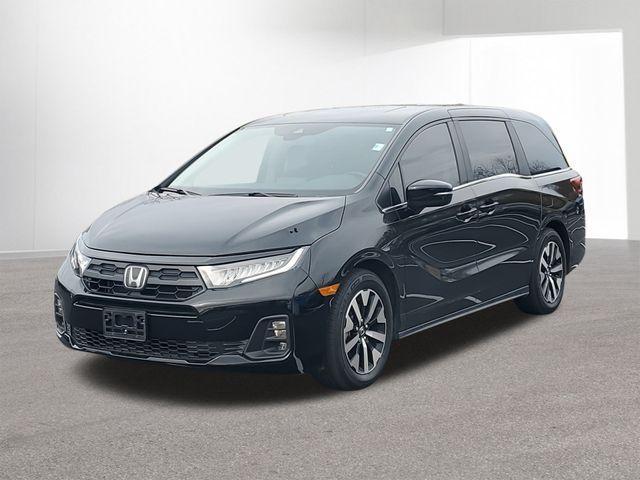 used 2025 Honda Odyssey car, priced at $38,824