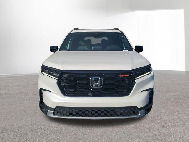 new 2025 Honda Pilot car, priced at $46,859