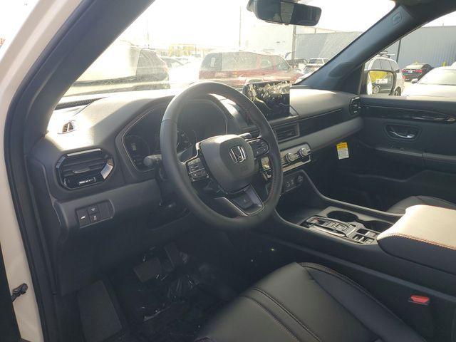 new 2025 Honda Pilot car, priced at $46,859