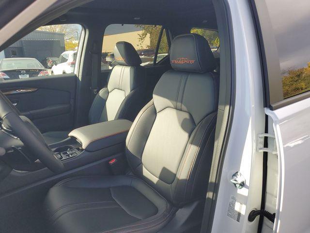 new 2025 Honda Pilot car, priced at $46,859