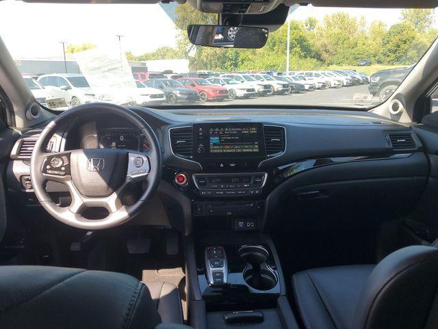used 2022 Honda Pilot car, priced at $32,252