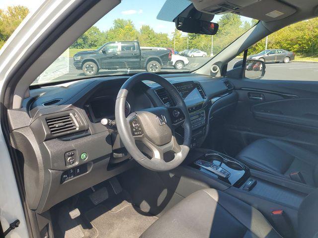 used 2022 Honda Pilot car, priced at $32,252