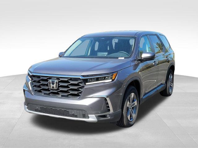 new 2025 Honda Pilot car, priced at $45,816