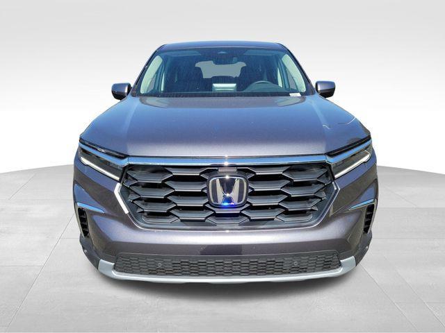 new 2025 Honda Pilot car, priced at $45,816