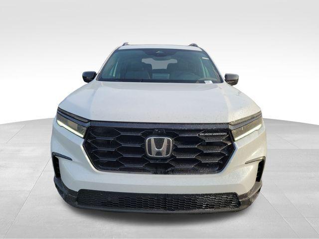 new 2025 Honda Pilot car, priced at $54,173