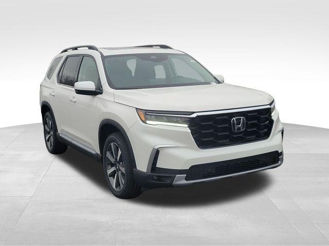 new 2025 Honda Pilot car, priced at $49,392