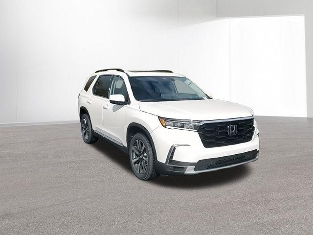 new 2025 Honda Pilot car, priced at $46,850
