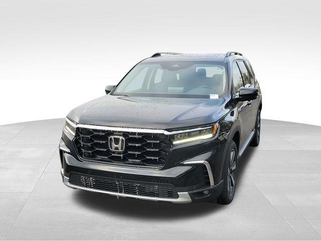 new 2025 Honda Pilot car, priced at $48,955