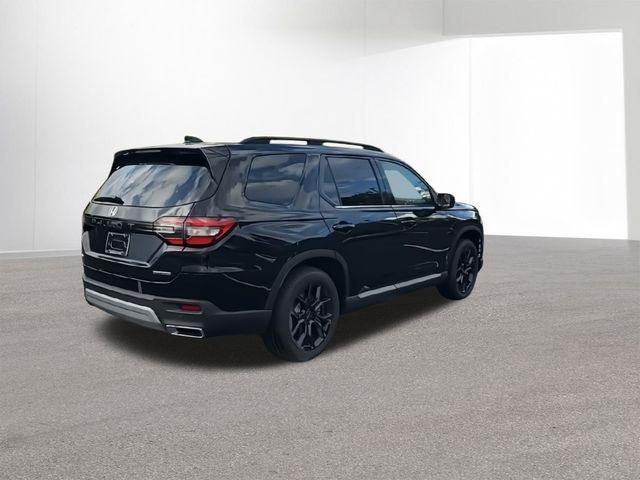 new 2025 Honda Pilot car, priced at $47,886