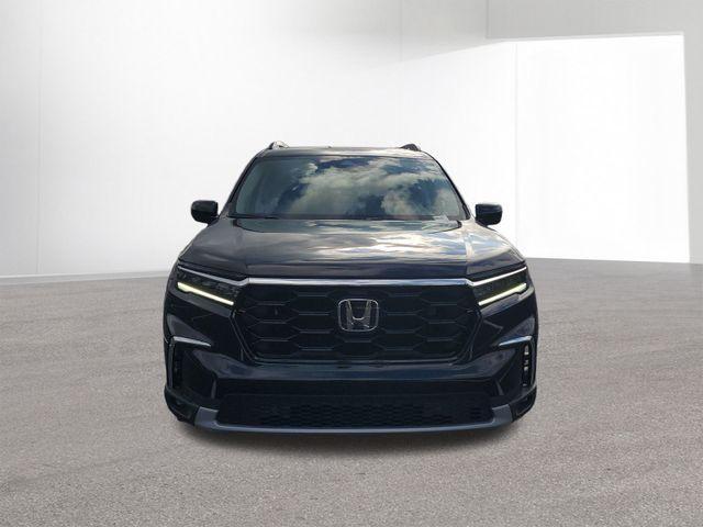 new 2025 Honda Pilot car, priced at $47,886