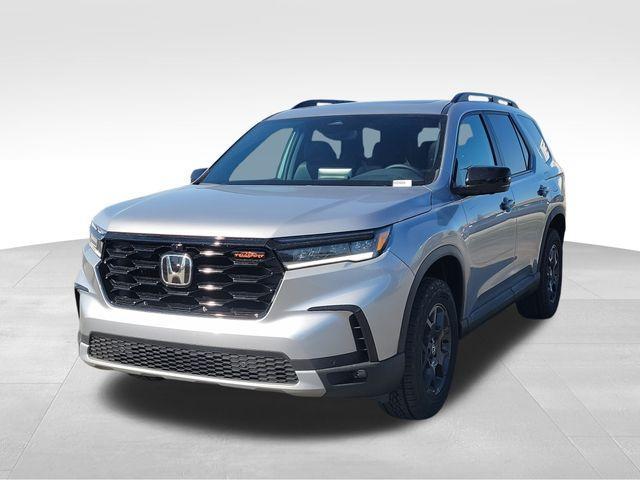 new 2025 Honda Pilot car, priced at $48,763