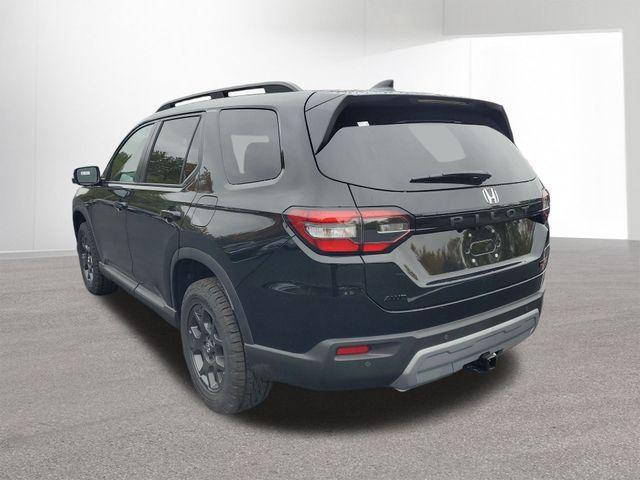 new 2025 Honda Pilot car, priced at $46,792