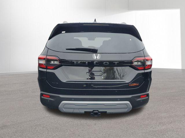 new 2025 Honda Pilot car, priced at $46,792
