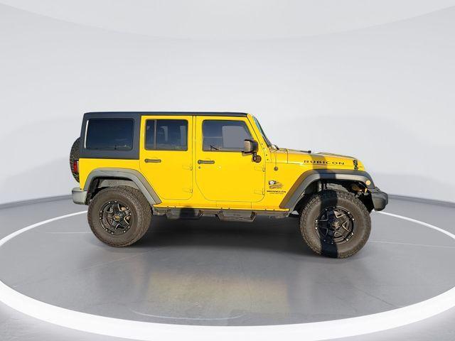 used 2015 Jeep Wrangler Unlimited car, priced at $21,935