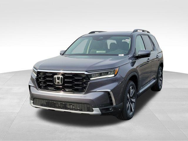 new 2025 Honda Pilot car, priced at $48,955