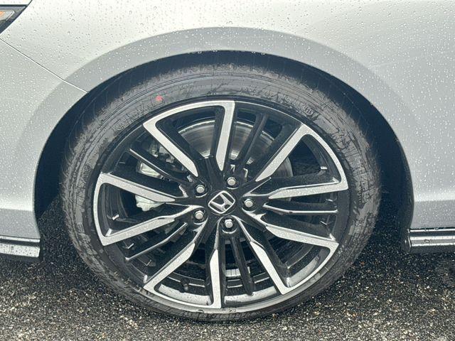 new 2025 Honda Accord Hybrid car, priced at $37,720