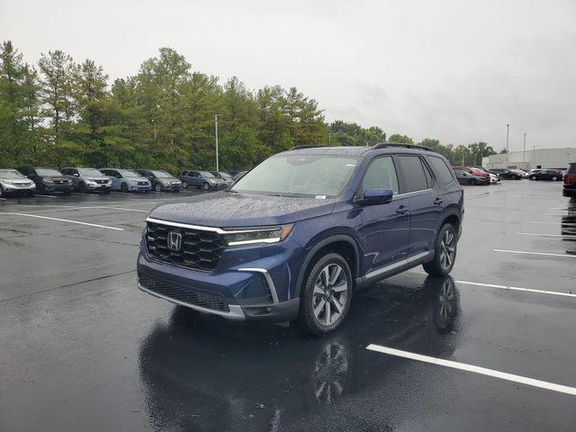new 2025 Honda Pilot car, priced at $47,376