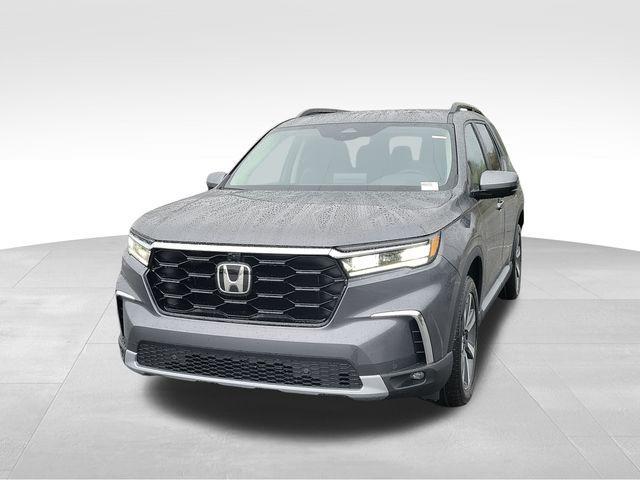 new 2025 Honda Pilot car, priced at $52,296