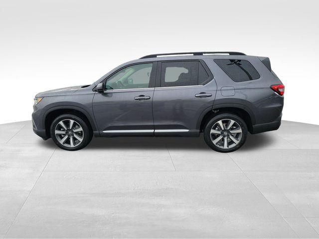 new 2025 Honda Pilot car, priced at $52,296