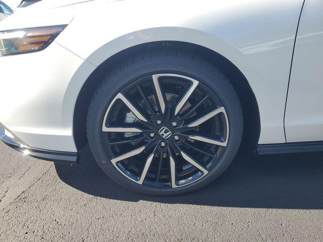 new 2025 Honda Accord Hybrid car, priced at $38,197