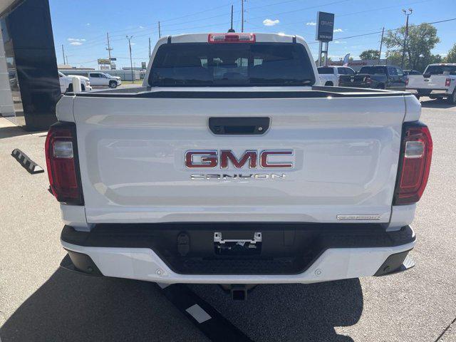 new 2024 GMC Canyon car, priced at $40,651