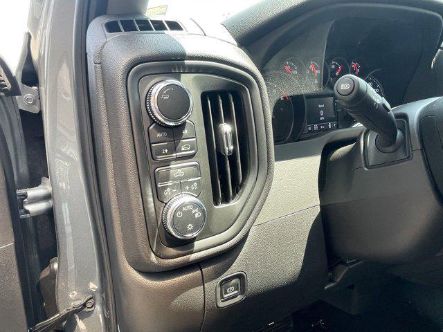 new 2024 GMC Sierra 1500 car, priced at $45,900