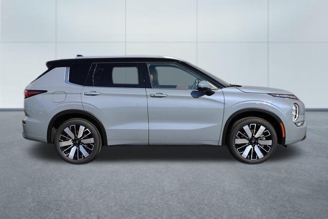 new 2025 Mitsubishi Outlander car, priced at $40,974