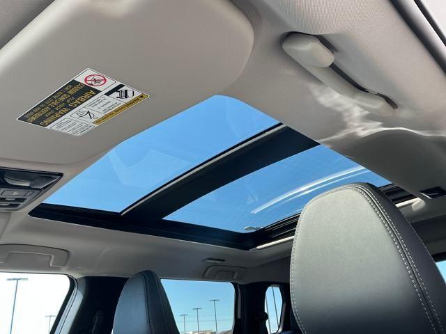 new 2025 Mitsubishi Outlander car, priced at $38,002