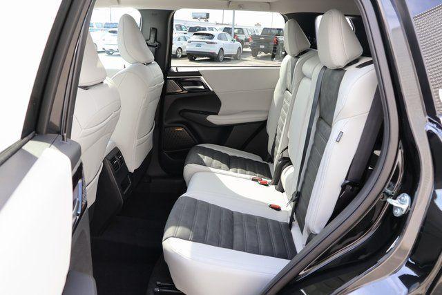 new 2025 Mitsubishi Outlander car, priced at $34,709