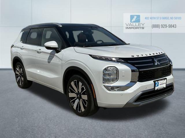 new 2025 Mitsubishi Outlander car, priced at $44,881