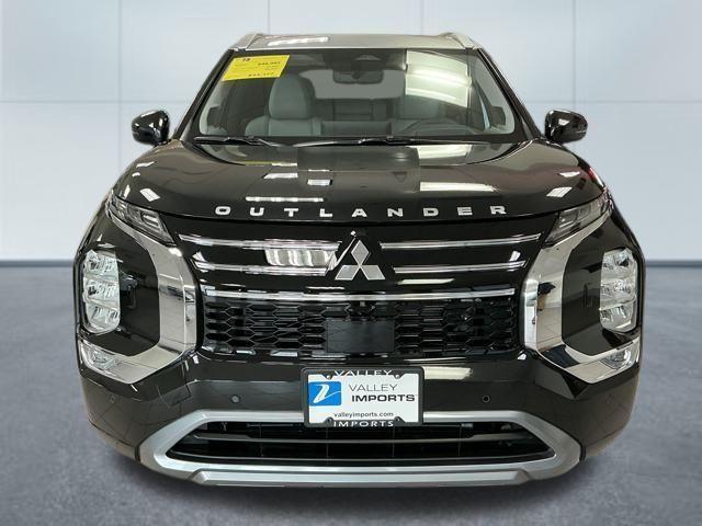 new 2025 Mitsubishi Outlander car, priced at $42,877