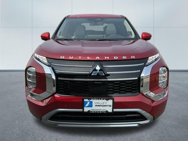 new 2025 Mitsubishi Outlander car, priced at $37,796