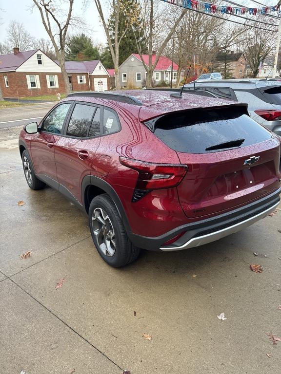 new 2025 Chevrolet Trax car, priced at $25,550