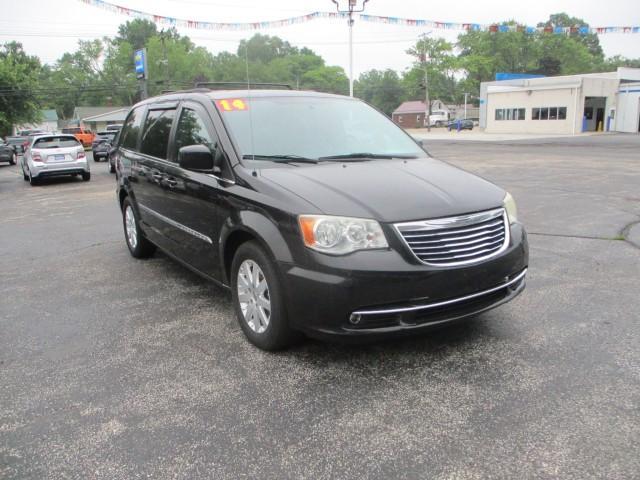 used 2014 Chrysler Town & Country car, priced at $6,500