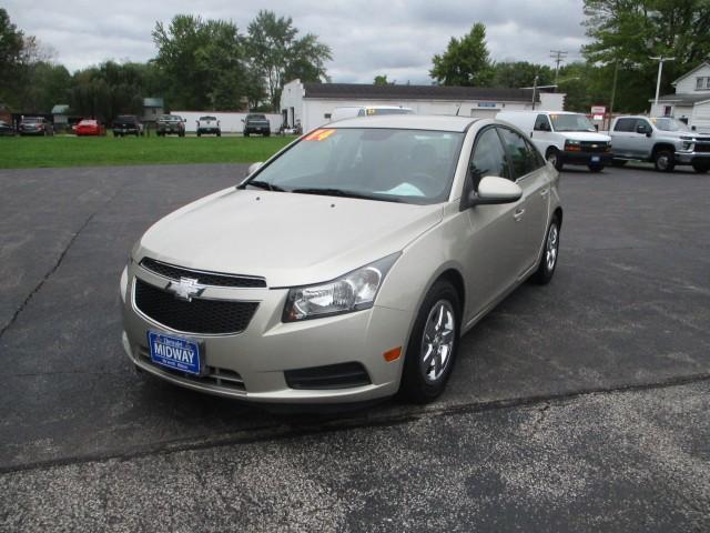 used 2014 Chevrolet Cruze car, priced at $10,900