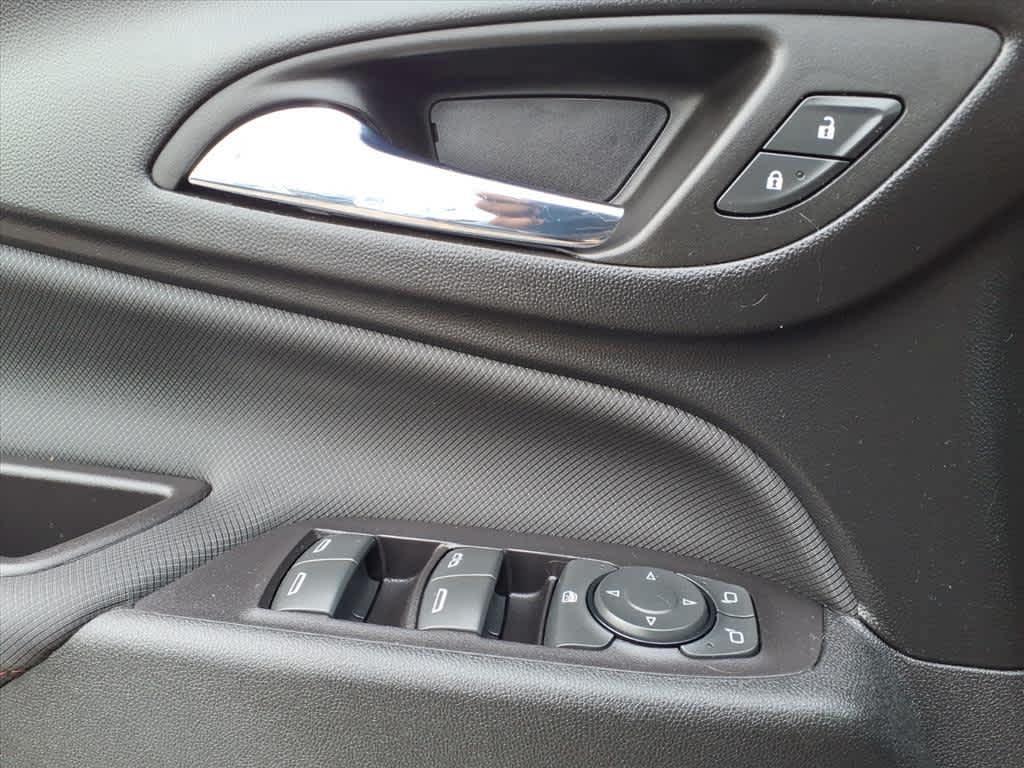 used 2022 Chevrolet Equinox car, priced at $22,995