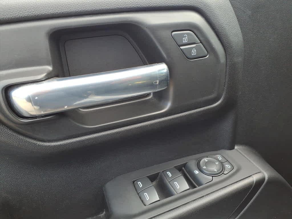 used 2022 Chevrolet Silverado 1500 car, priced at $30,995
