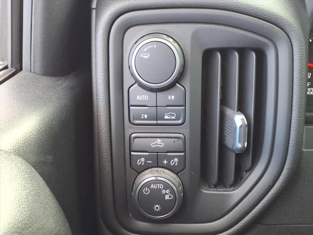 used 2022 Chevrolet Silverado 1500 car, priced at $30,995
