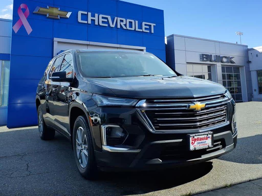 used 2023 Chevrolet Traverse car, priced at $32,995