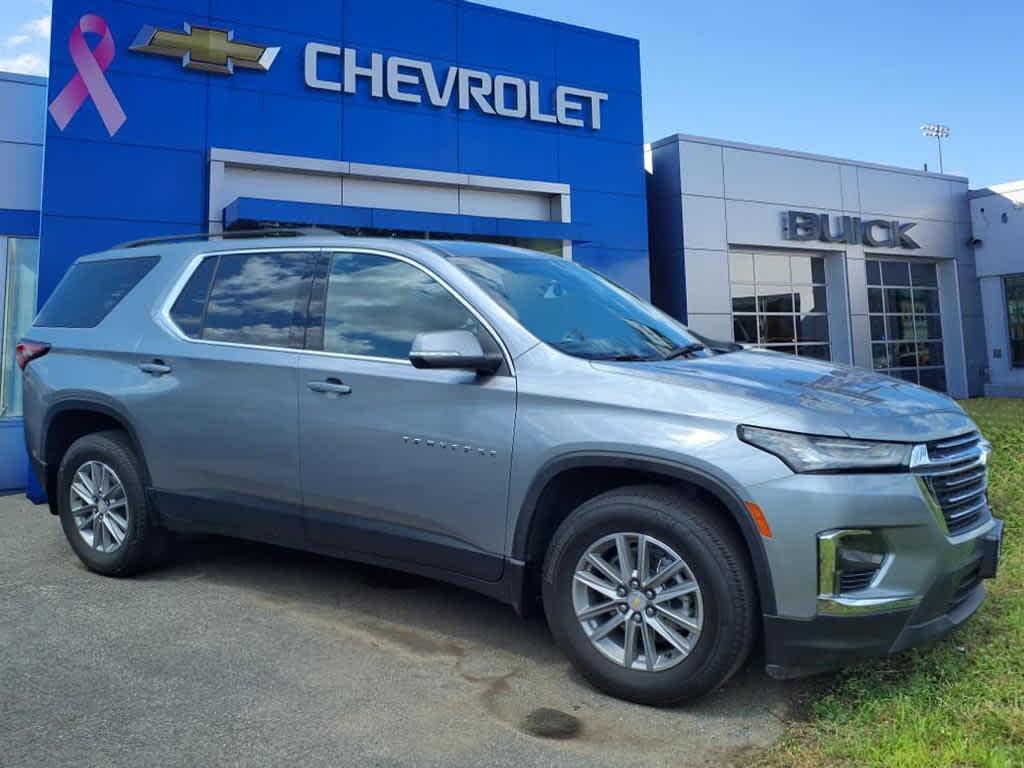 used 2023 Chevrolet Traverse car, priced at $32,895