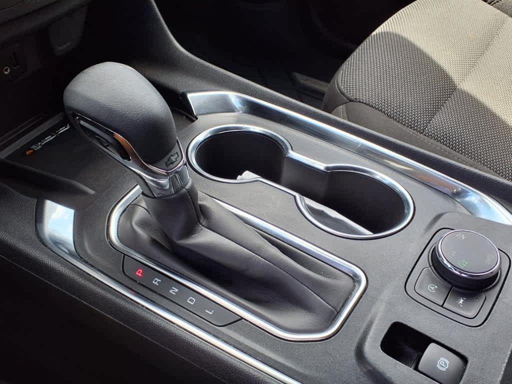 used 2023 Chevrolet Traverse car, priced at $32,895