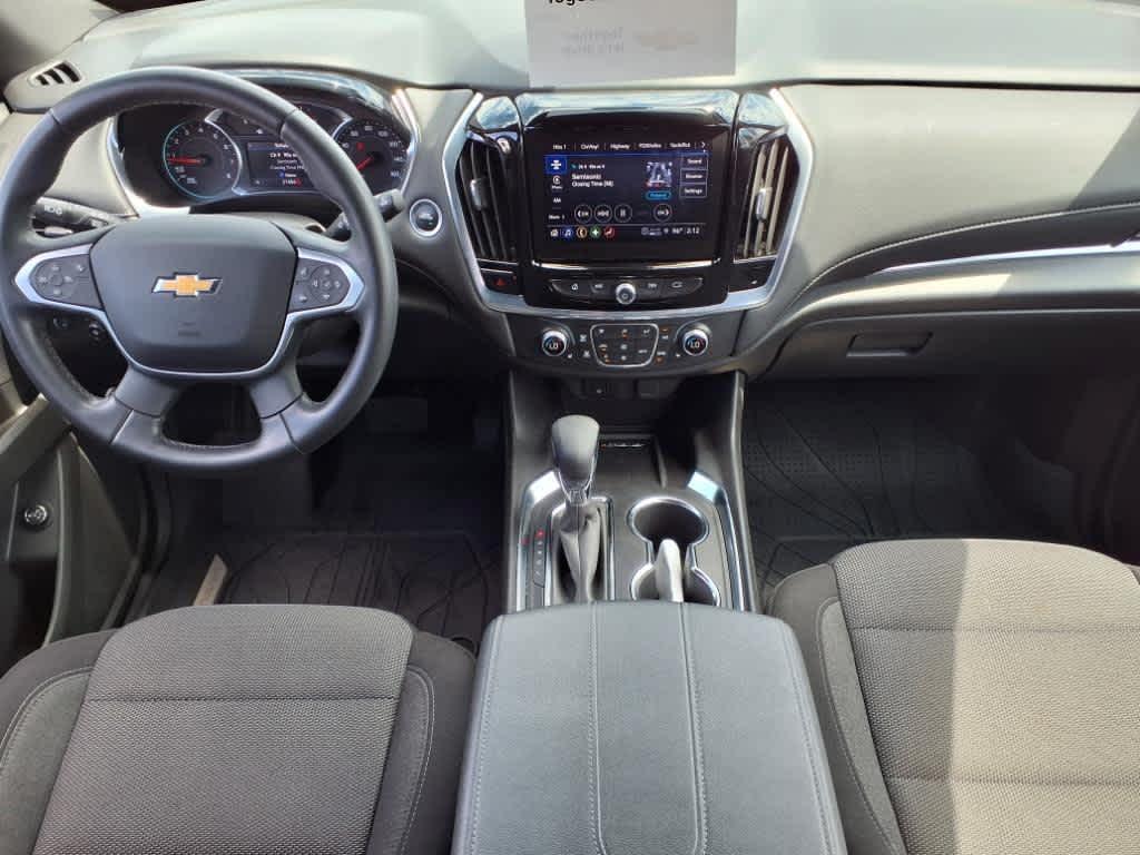 used 2023 Chevrolet Traverse car, priced at $32,895