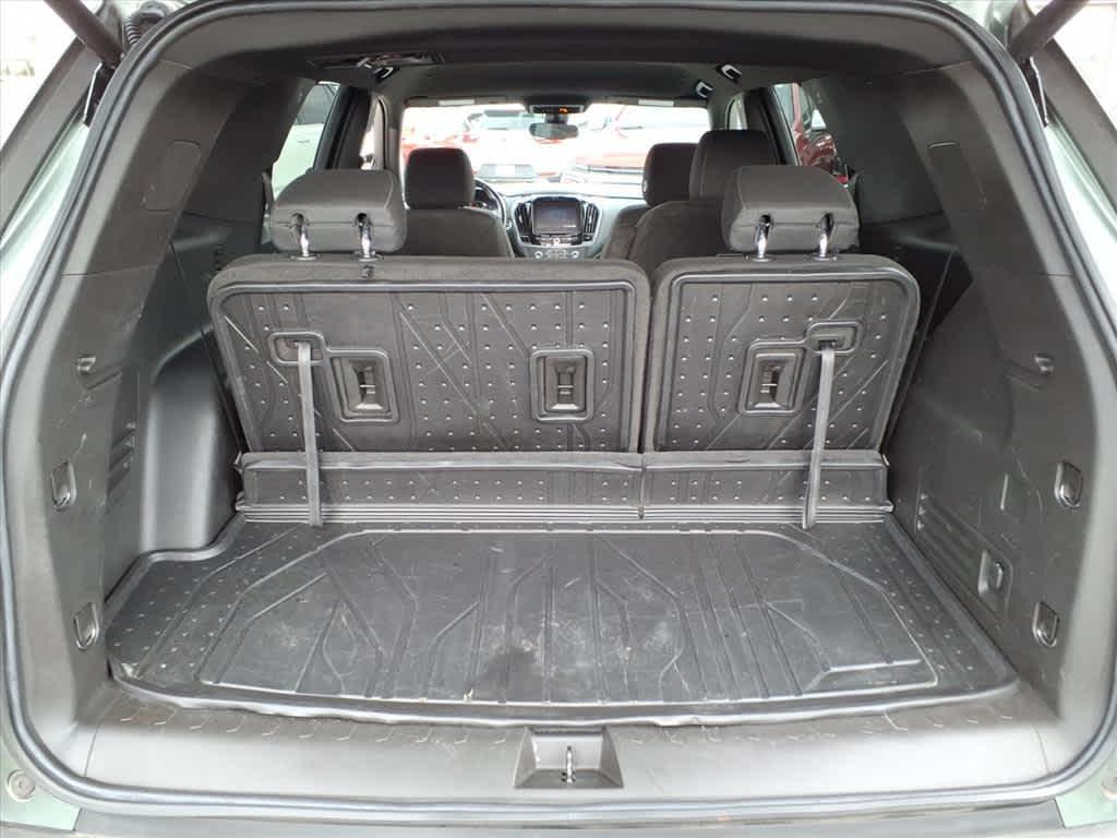used 2022 Chevrolet Traverse car, priced at $24,895